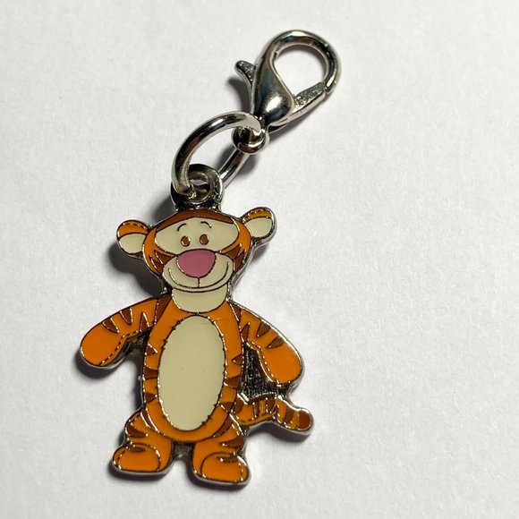 Vintage Disney Winnie The Pooh Tigger Clip On Lot of 6 Charms Purse Zipper Pull - Picture 9 of 11